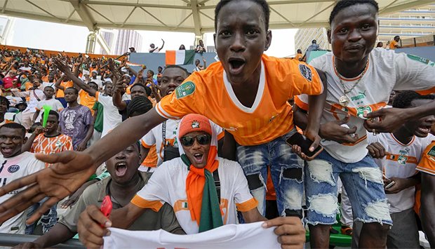 Ivoirenses comemoram nas ruas vitória do CAN